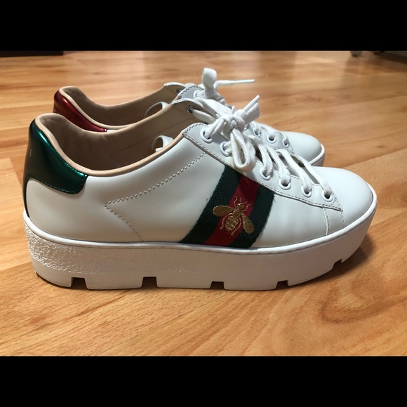 SOLD.  Gucci sneakers. - Picture 6 of 10